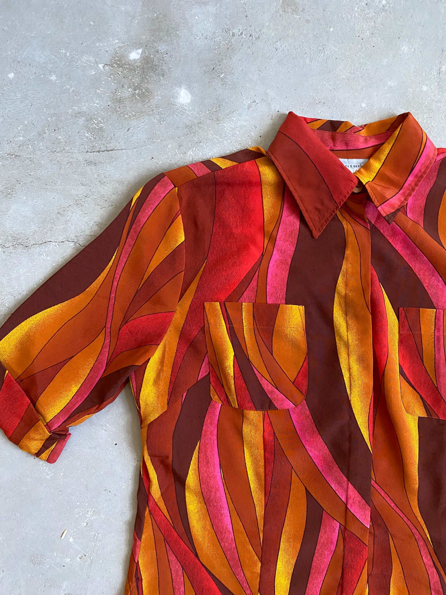 70's Inspired Red, Yellow, and Orange Printed Button Down (M)