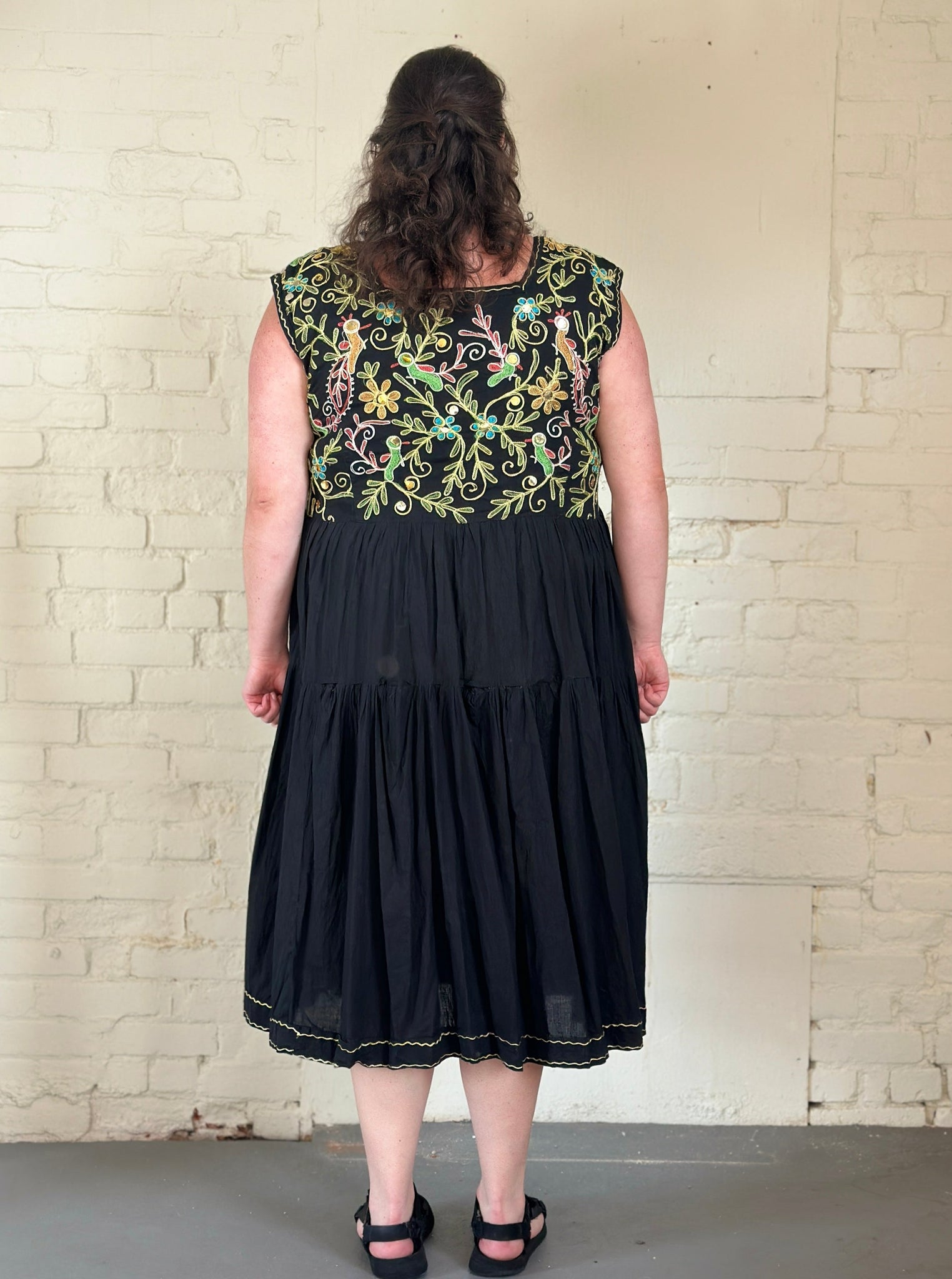 Vintage 100% Cotton Embroidered Tiered Midi/Maxi Dress (4X)