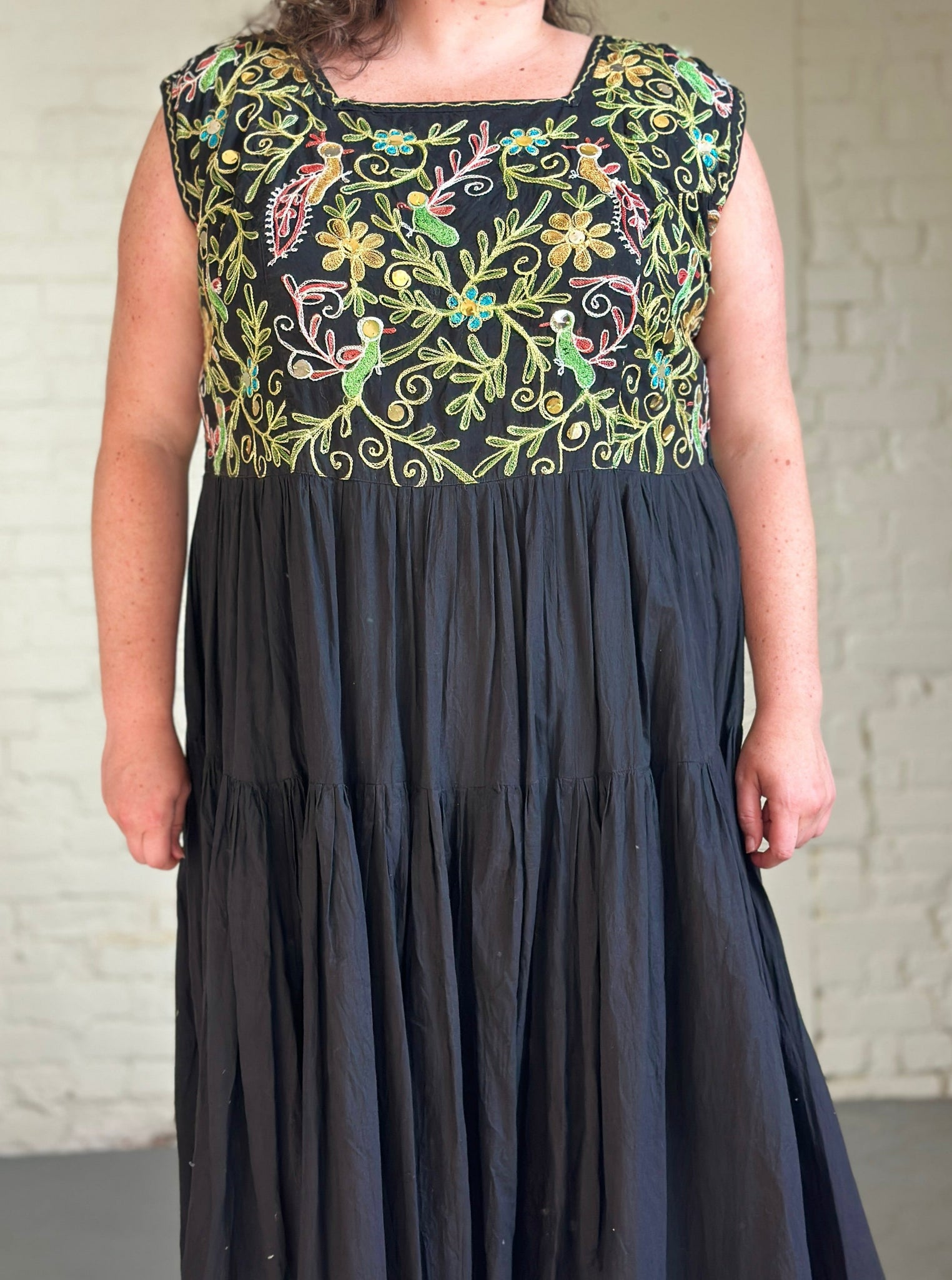 Vintage 100% Cotton Embroidered Tiered Midi/Maxi Dress (4X)