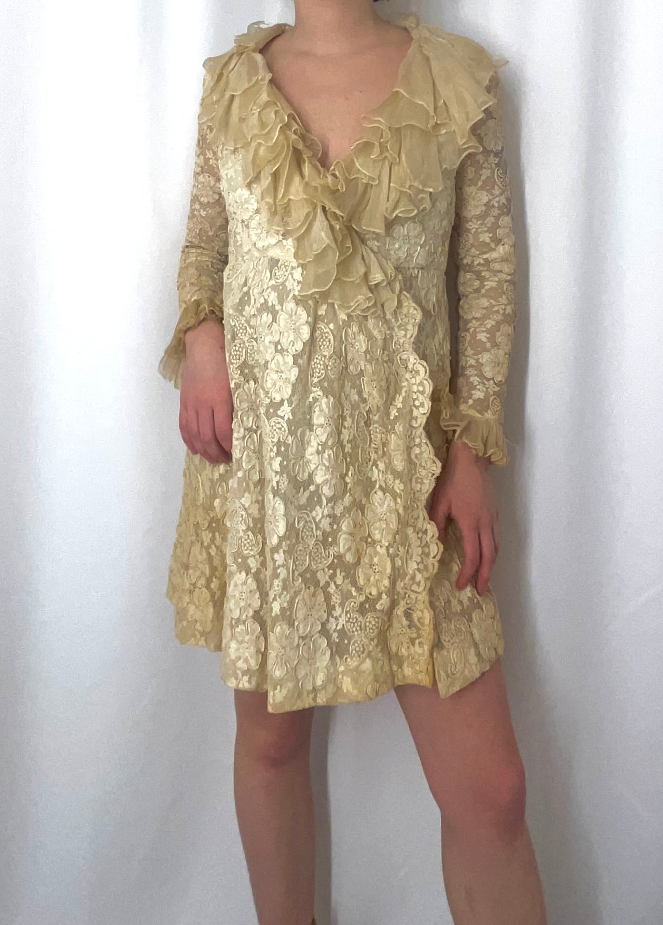 Vintage Chester Weinberg Off-White Lace and Ruffle Dress