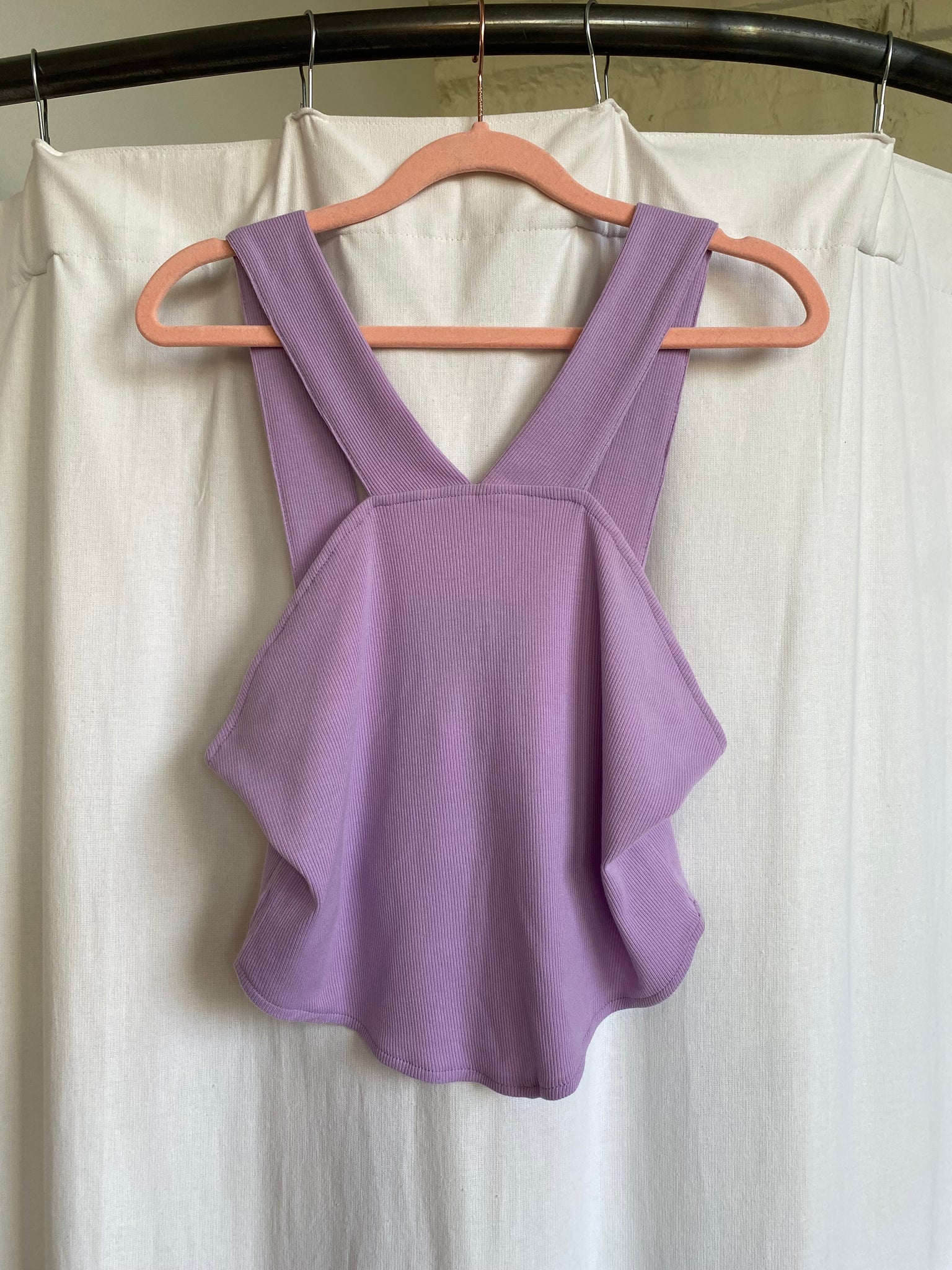 Lavender Ribbed Cropped Tank Top (L)