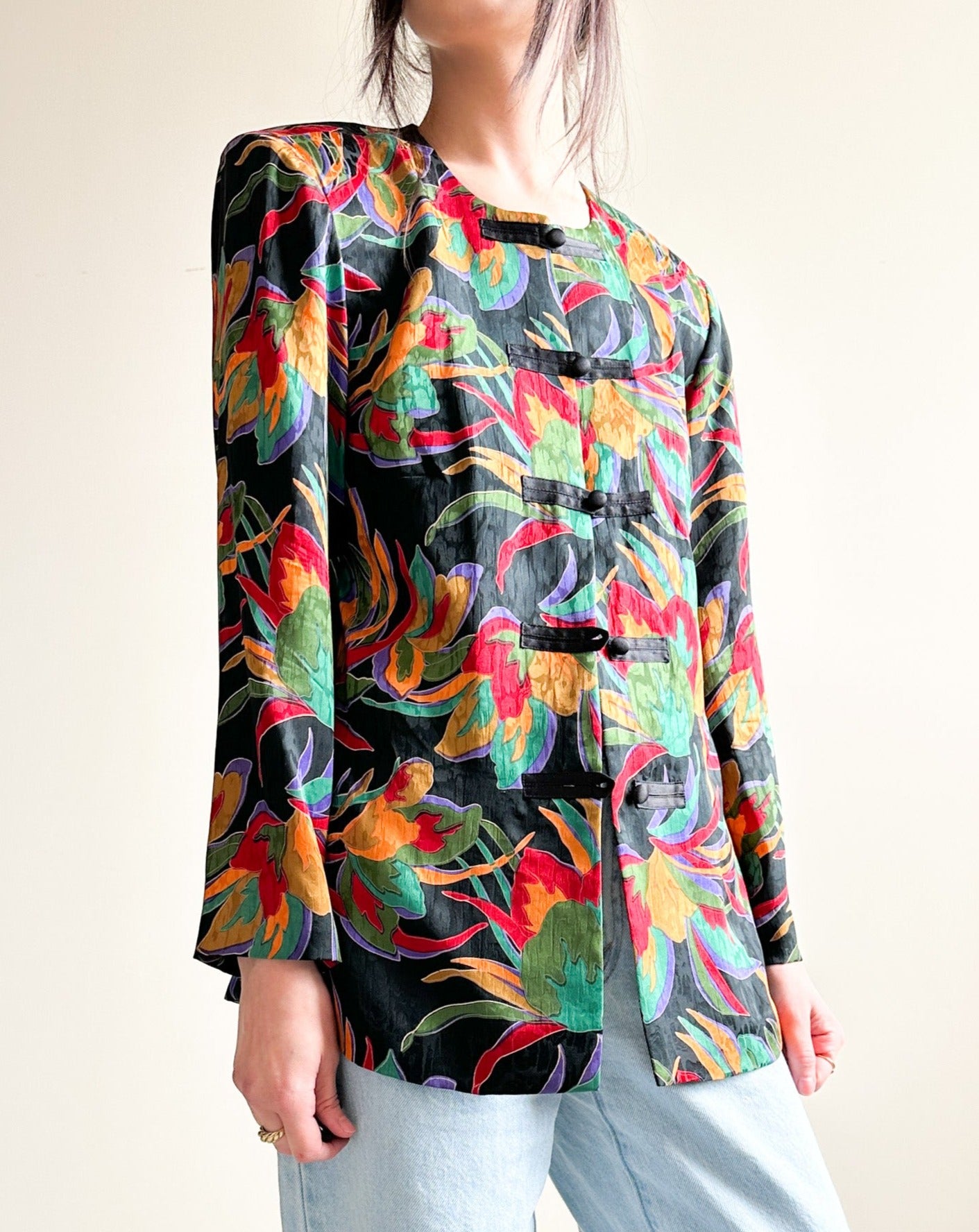 Tropical Print Silk Blouse with Mandarin-Style Buttons (S/M)