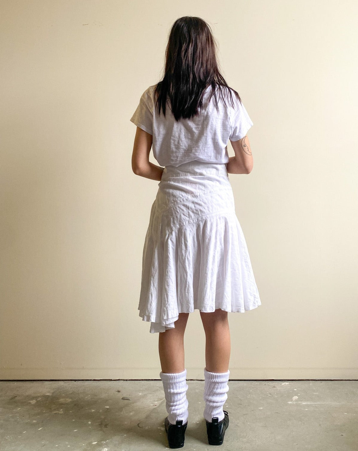 White Asymmetrical Flare Skirt (M)