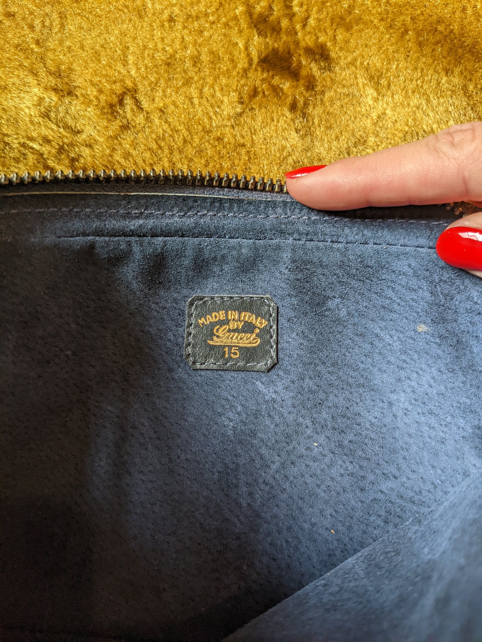 Vintage Black Gucci Leather Shoulder Bag